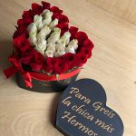 Box Corazón Rosas Blancas y Rojas